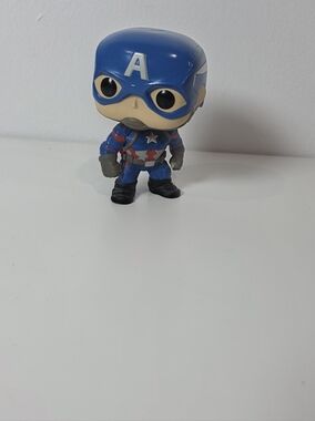 Funko Pop Marvel Captain America Civil War: Captain America Bobble-Head NO BOX